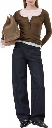 Closed Deep Neck Long Sleeve Tee In Marsh Green