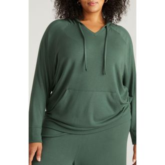 Universal Standard Travel Knit V-Neck Hoodie in Conifer Green at Nordstrom, Size 2Xl