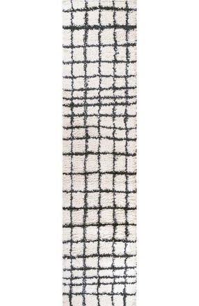 Jonathan Y Designs Arenal Geometric Grid Shag Area Rug in White/gray at Nordstrom, Size 5Ft 0In X 8Ft 0In