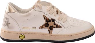 Golden Goose Scarpe da ginnastica Golden Goose Ball Star Pelle Punta superiore Linguetta e sperone Horsy Star Tacco laminato Bianco/Marrone e nero Leo/Platino