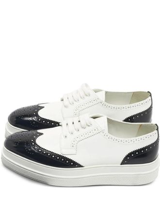 Prada broguing lace-up derby shoes - White