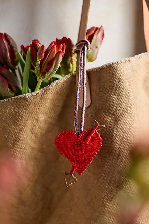 Terrain Heart + Arrow Straw Bag Charm