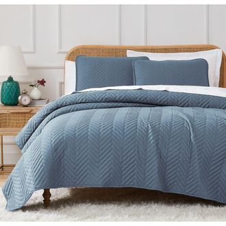 Southshore Fine Linens Chevron Quilt Set in Blue at Nordstrom Rack, Size Twin X-Long