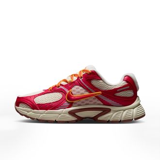 Nike Womens V5 RNR Game Day Shoes in Red | IV5728-657