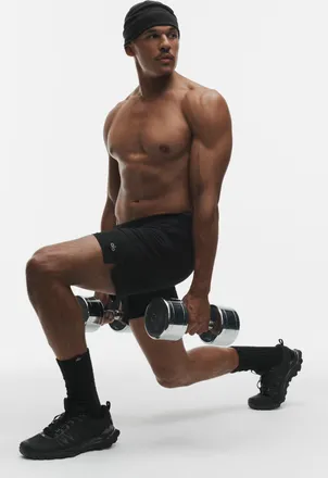 Alo | 9 Repetition Short in Black, Size: Medium