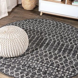 Jonathan Y Designs Ourika Moroccan Geometric Textured Weave Indoor/Outdoor Round Area Rug in Black/gray at Nordstrom, Size 5Ft 0In X 5Ft 0In