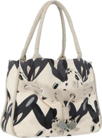 Chanel Pre-owned Bucket Bags, female, White, Size: ONE SIZE Pre-owned Canvas Bucket Bag