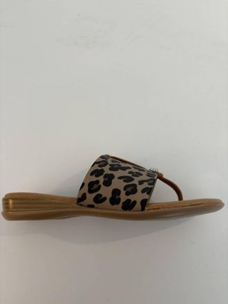 Andr&eacute; Assous Womens Nice Sandal In Leopard