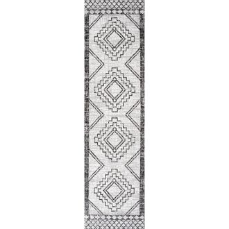 Jonathan Y Designs Marokko Diamond Medallion Indoor/Outdoor Area Rug in Ivory/black at Nordstrom, Size 2Ft 0In X 8Ft 0In