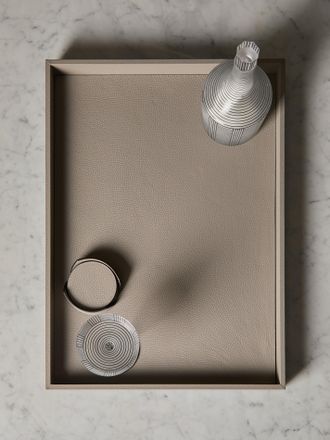 Cassigoli Minimal Leather Tray (23in/58cm)