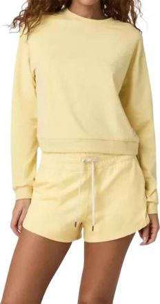 Vuori Clothing Halo Modern Crew Sweatshirt In Lemon Snap Heather