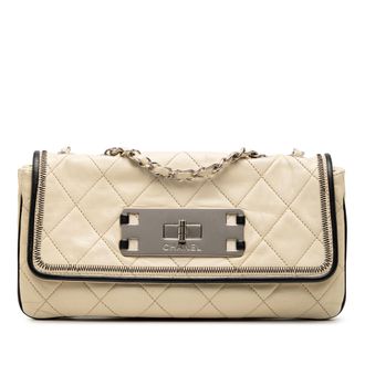 Chanel Tweedekans Reissue 2.55 Gequilted Verouderde Lamsleer East/west Flap