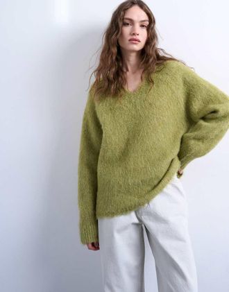 Topshop Maglione in maglia di alpaca premium color avocado con scollo a V-Verde