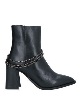 Tosca Blu Ankle boots