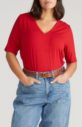 Universal Standard Lily Liquid Jersey V-Neck T-Shirt in New York Red at Nordstrom, Size Xxx-Large