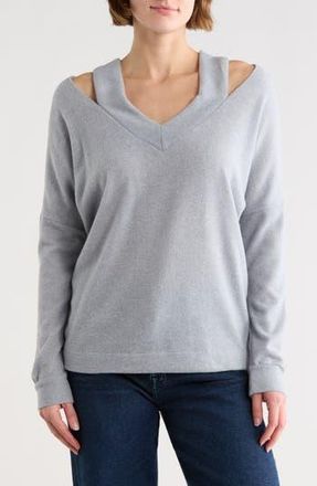 Go Couture V-Neck Cold Shoulder Sweater in Moonstruck at Nordstrom Rack, Size X-Large