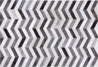 Beliani Beliani - Alfombra Gris 140 X 200 Cm Patchwork De Piel De Vaca Zig Zag Rectangular Moderno Aksaz