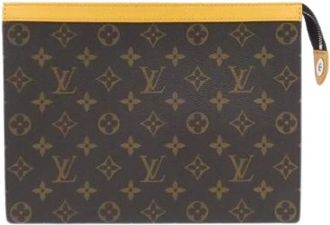Louis Vuitton Pre-owned Clutches, male, Brown, Size: ONE SIZE Pre-owned Pochette Voyage MM Monogram Macassar Clutch Bag