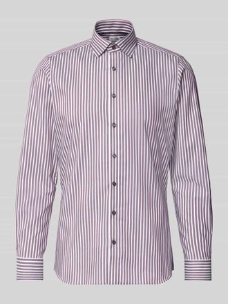 Olymp Level 5 Slim Fit Businesshemd aus Baumwoll-Mix mit Haifischkragen in Aubergine, Gr&ouml;&szlig;e 38