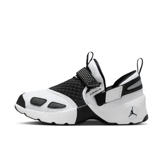Nike Jordan Womens Jordan Trunner LX Shoes in White | HQ2164-100