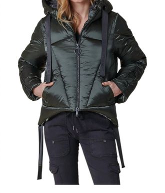 Zhrill Lydia Puffer Jacket In Grape Leaf