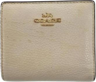 Coach Pre-owned Wallets, female, White, Size: ONE SIZE Pre-owned Leather Compact Wallet