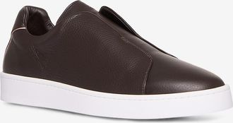 Aurélien Niedrige Sneakers aus genarbtem Leder AUR3