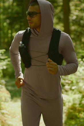 Alo | Conquer Reform Long Sleeve With Hood Sweatshirt in Gravel Beige, Size: Medium