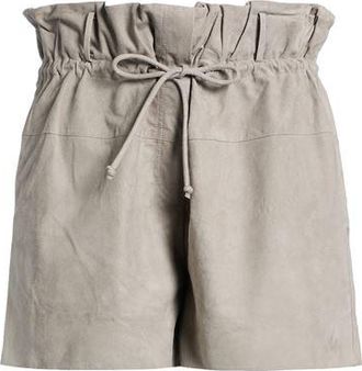 Lorena Antoniazzi BOTTOMWEAR - Shorts & Bermuda Shorts sur YOOX.COM