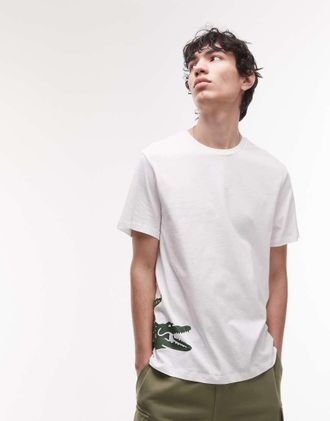 Lacoste T-shirt in white with placement logo