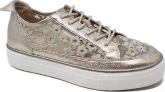 Django & Juliette Womens Faders Lace Up Sneakers In Champagn-Champagn Leather Floweres