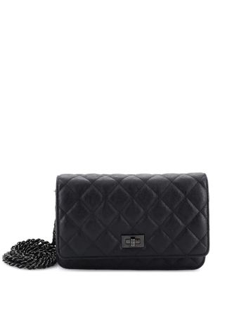 Chanel So Black Reissue 2.55 Wallet on Chain Quilted Aged Calfskin crossbody bag - Zwart