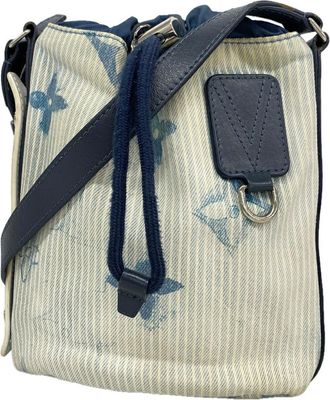 Louis Vuitton Blue Shoulder Bag (Pre-Owned)