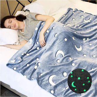 Trade Shop Trade Shop - Coperta Plaid In Pile Con Stelle Che Si Illuminano Al Buio Morbida Idea Regalo