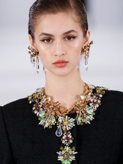 Maximale Aufmerksamkeit: So trägt man Schmuck jetzt!