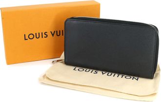 Louis Vuitton Ardoise Taiga Leather Long Wallet (Bi-Fold) (Pre-Owned)