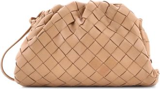 Bottega Veneta Borsa a tracolla The Pouch mini in nappa con design Intrecciato - Marrone