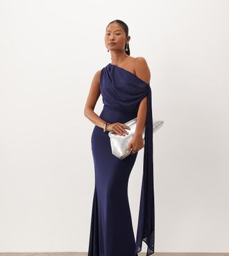 Tfnc Petite vestito lungo monospalla drappeggiato in rete con dettaglio annodato navy-Blu