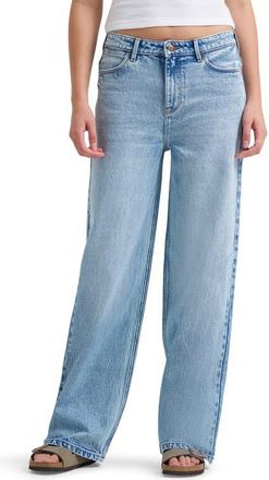 Wrangler Loose Straight Leg Jeans in Blissful at Nordstrom, Size 26