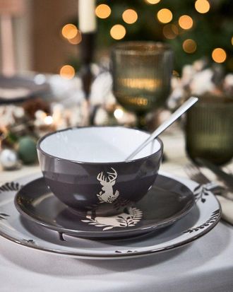 Dibor 24 Piece Grey Stag Plates & Bowls Reindeer Christmas Dinner Set 8 Person Christmas Crockery Set | Size: 24 Pack