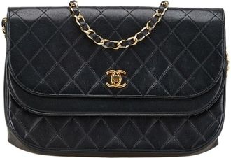 Chanel Leather Shoulder Bag (Pre-Owned)