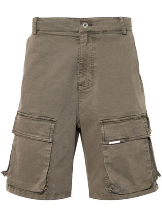 Represent multi-pockets cargo shorts - Green