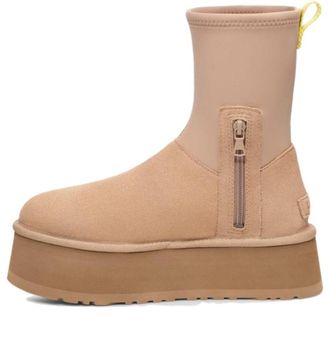 UGG (WMNS) UGG Classic Dipper Boot Sand 1144031-SAN