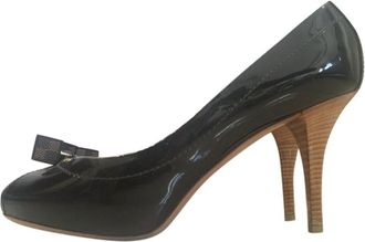 Louis Vuitton Patent Brown Dice Charm Pumps Size 40