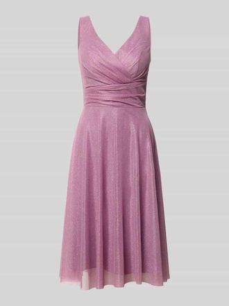 Troyden Collection Knielanes Cocktailkleid mit V-Ausschnitt in Flieder, Gr&ouml;&szlig;e 34