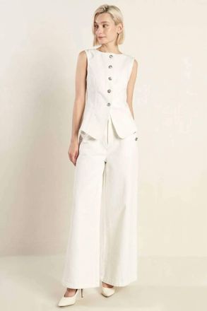 Flying Tomato Sleek Tailored Vest In Ivory