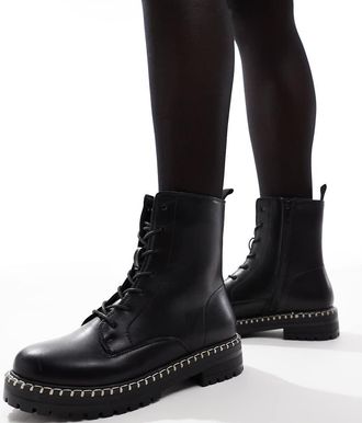 Yours Clothing Stivaletti stringati biker neri con cuciture a contrasto-Nero
