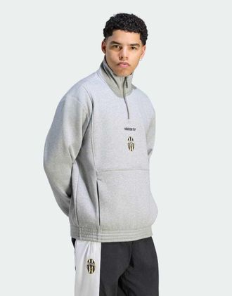 adidas Juventus Turin EQT top con mezza zip in grigio medio m&eacute;lange