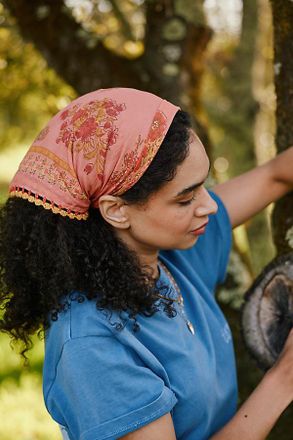 Terrain Crochet Edge Cotton Bandana