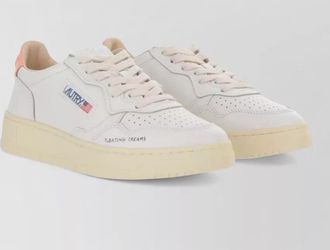 Autry medialist low sneakers leather contrast heel